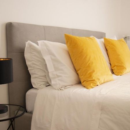 Aragona15 Suites Palermo Bagian luar foto