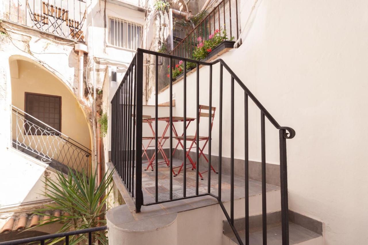 Aragona15 Suites Palermo Bagian luar foto