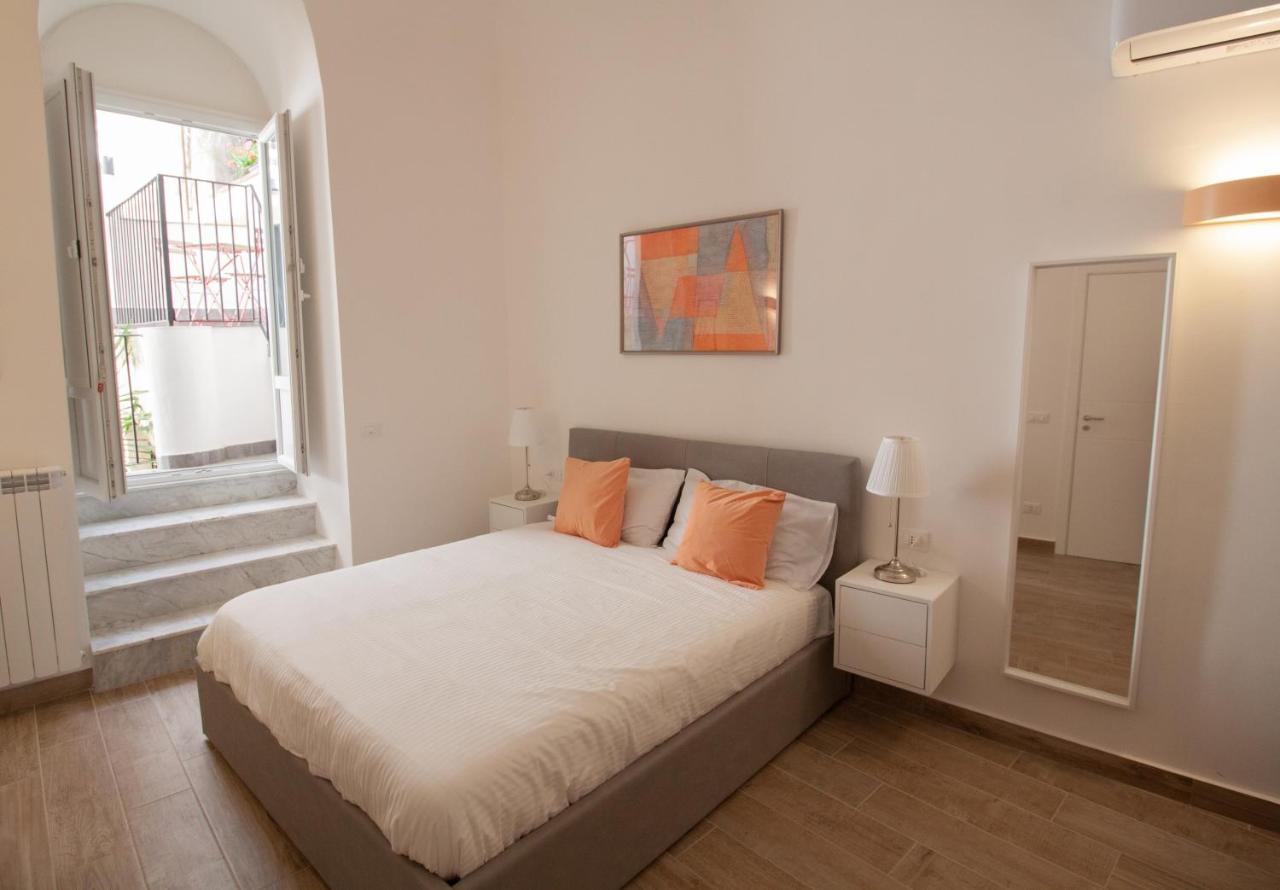 Aragona15 Suites Palermo Bagian luar foto