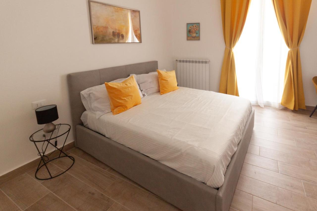 Aragona15 Suites Palermo Bagian luar foto