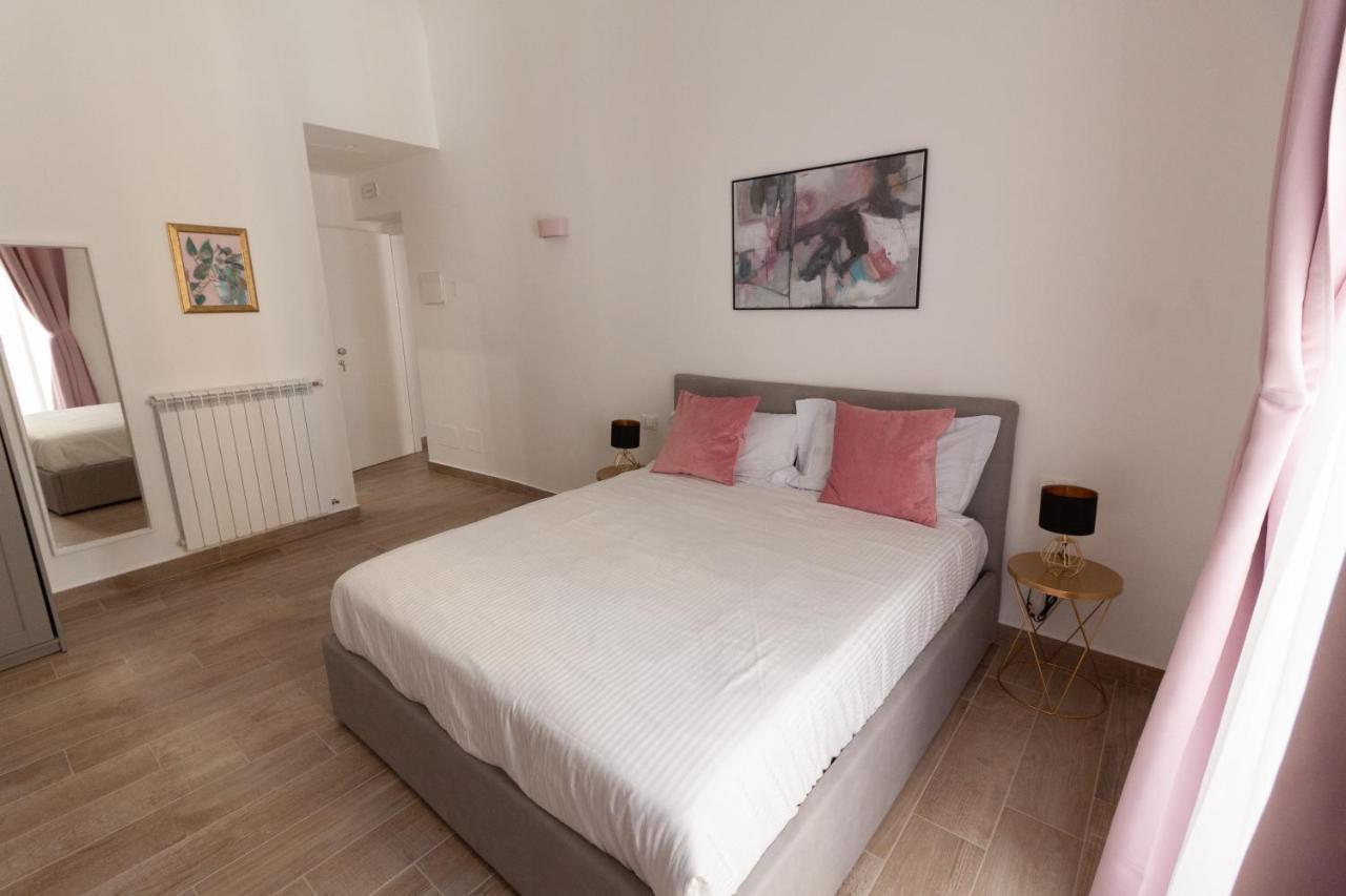 Aragona15 Suites Palermo Bagian luar foto