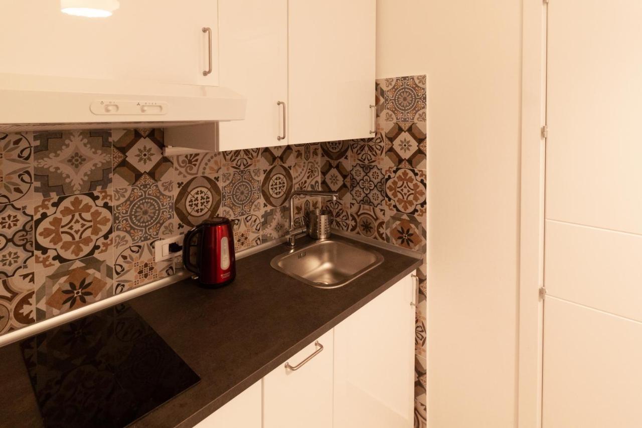 Aragona15 Suites Palermo Bagian luar foto